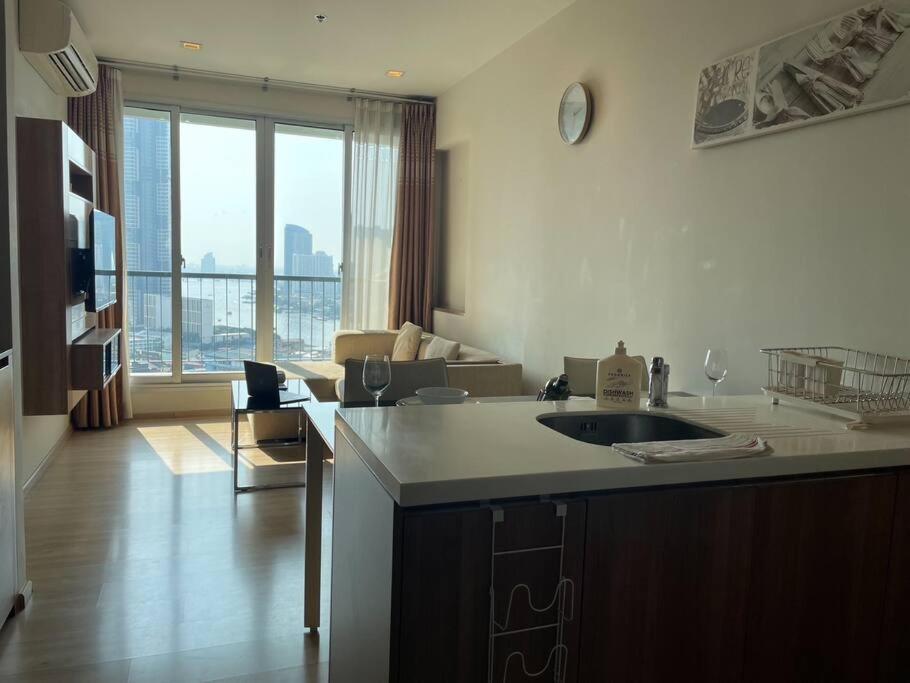 Luxurious Downtown River View Chao Phraya River Căn hộ *